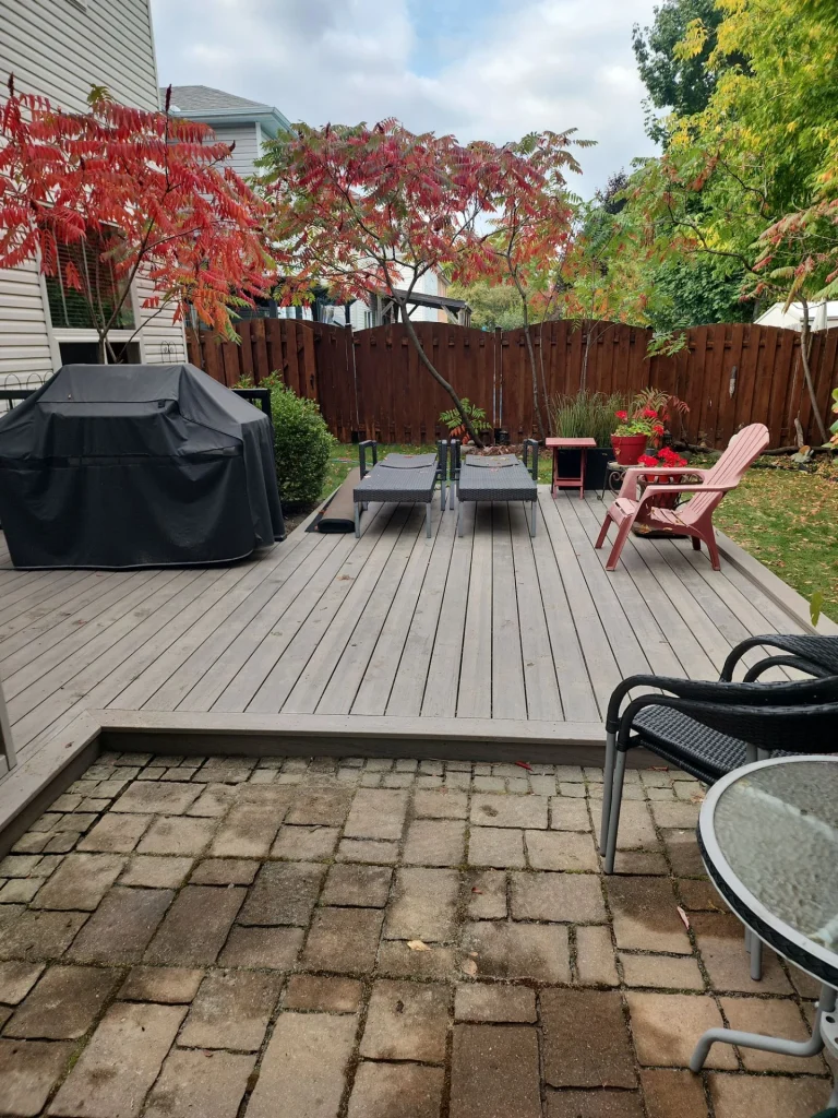 Interlock patio design with deck Ottawa - JAL Deck & Interlock